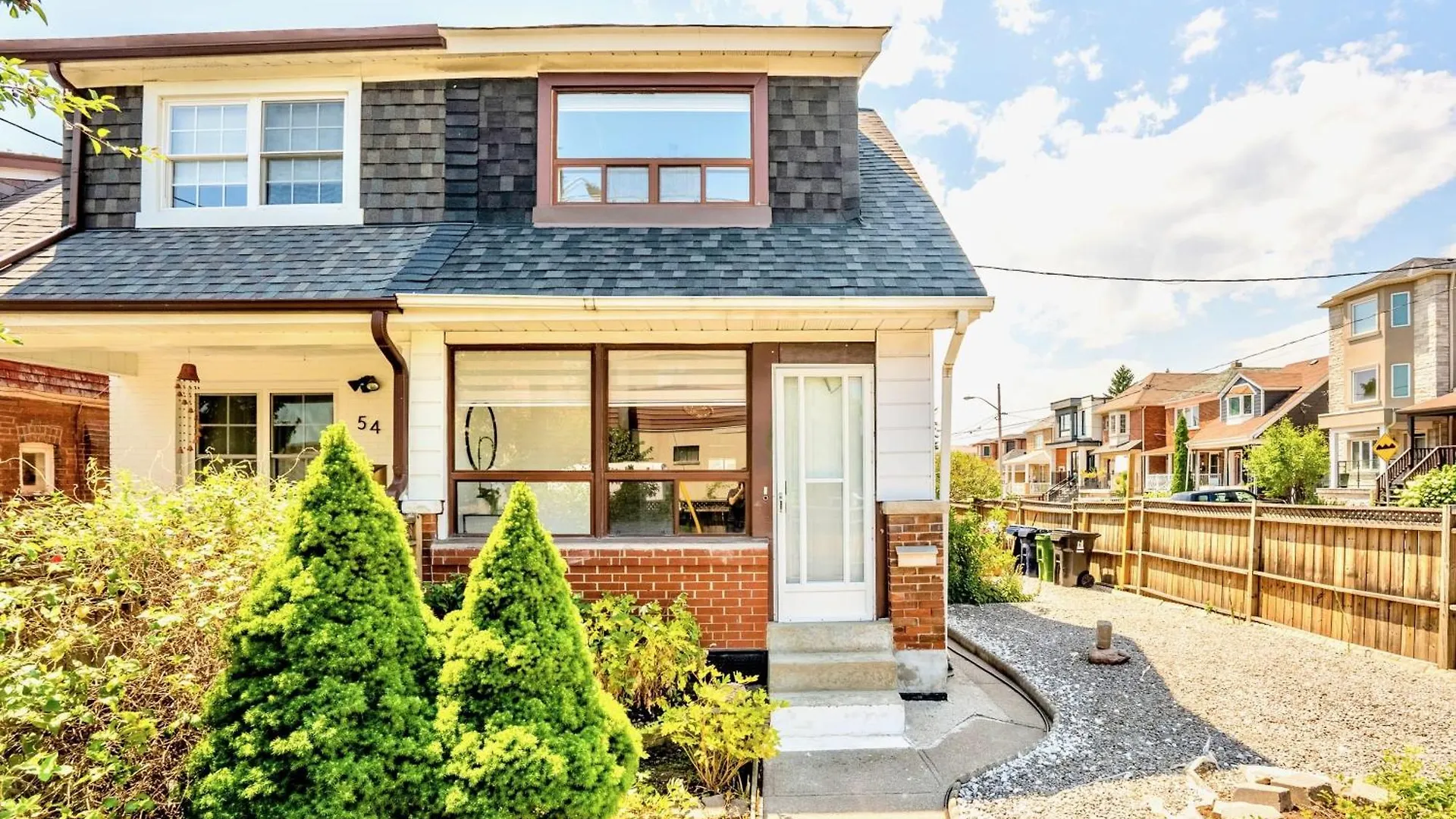 Stunning Home With Large Patio Sundeck Toronto 0*,  Canada
